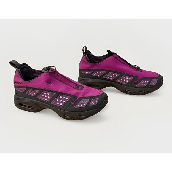 NWT NIKE Air Max SNDR GTX Gortex Zip-Up Sneaker WMN SIZE 9 Bold Berry FZ4238-500 - Picture 2 of 16